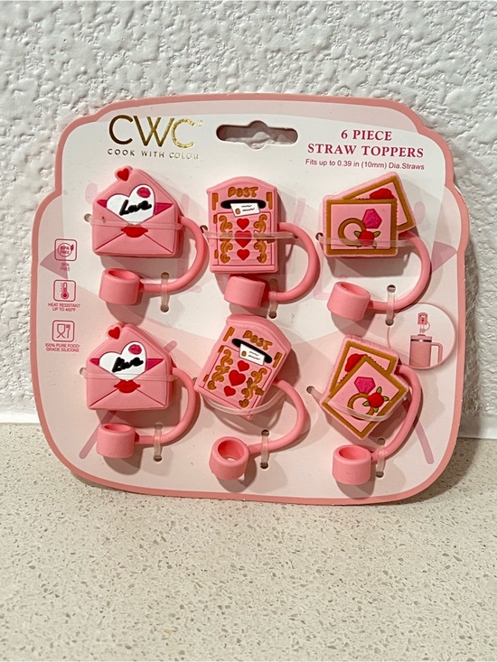 CWC Other - CWC Pink Valentine Straw Toppers - 6 Piece Set